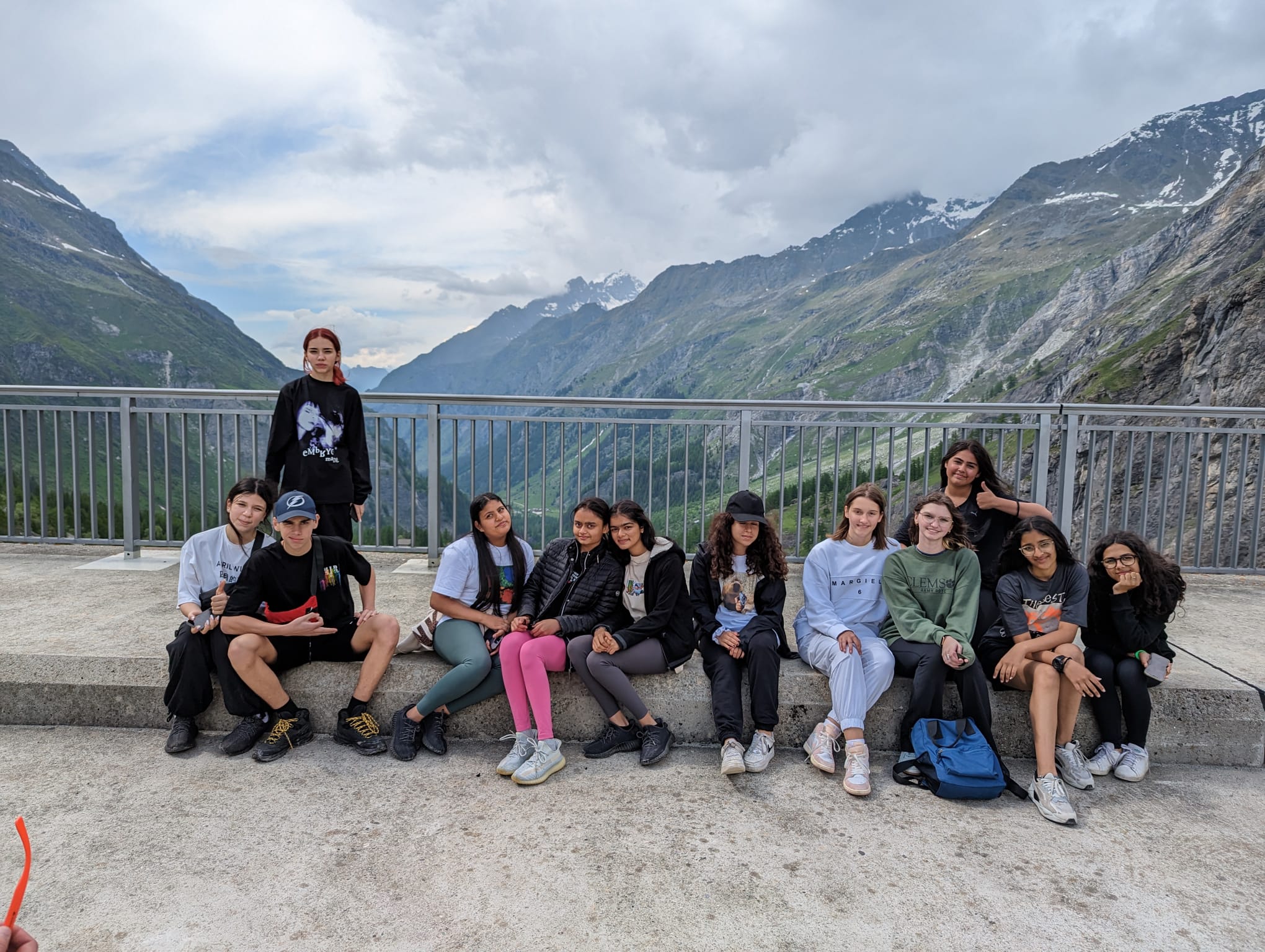 Kids enjoying a day trip with Les Elfes